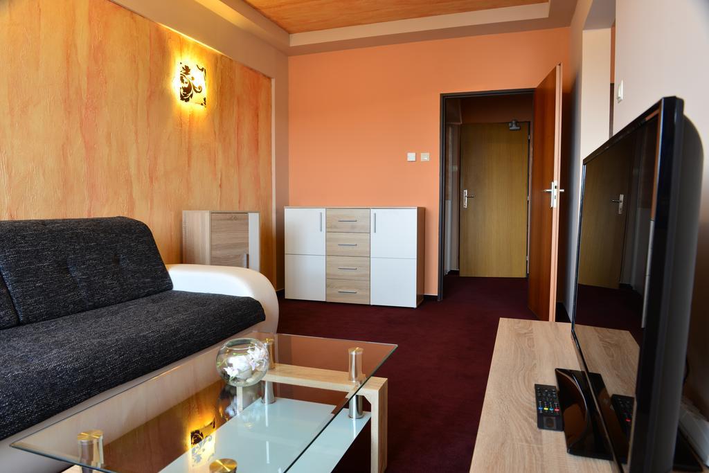 Hotel Dumbier Brezno Chambre photo